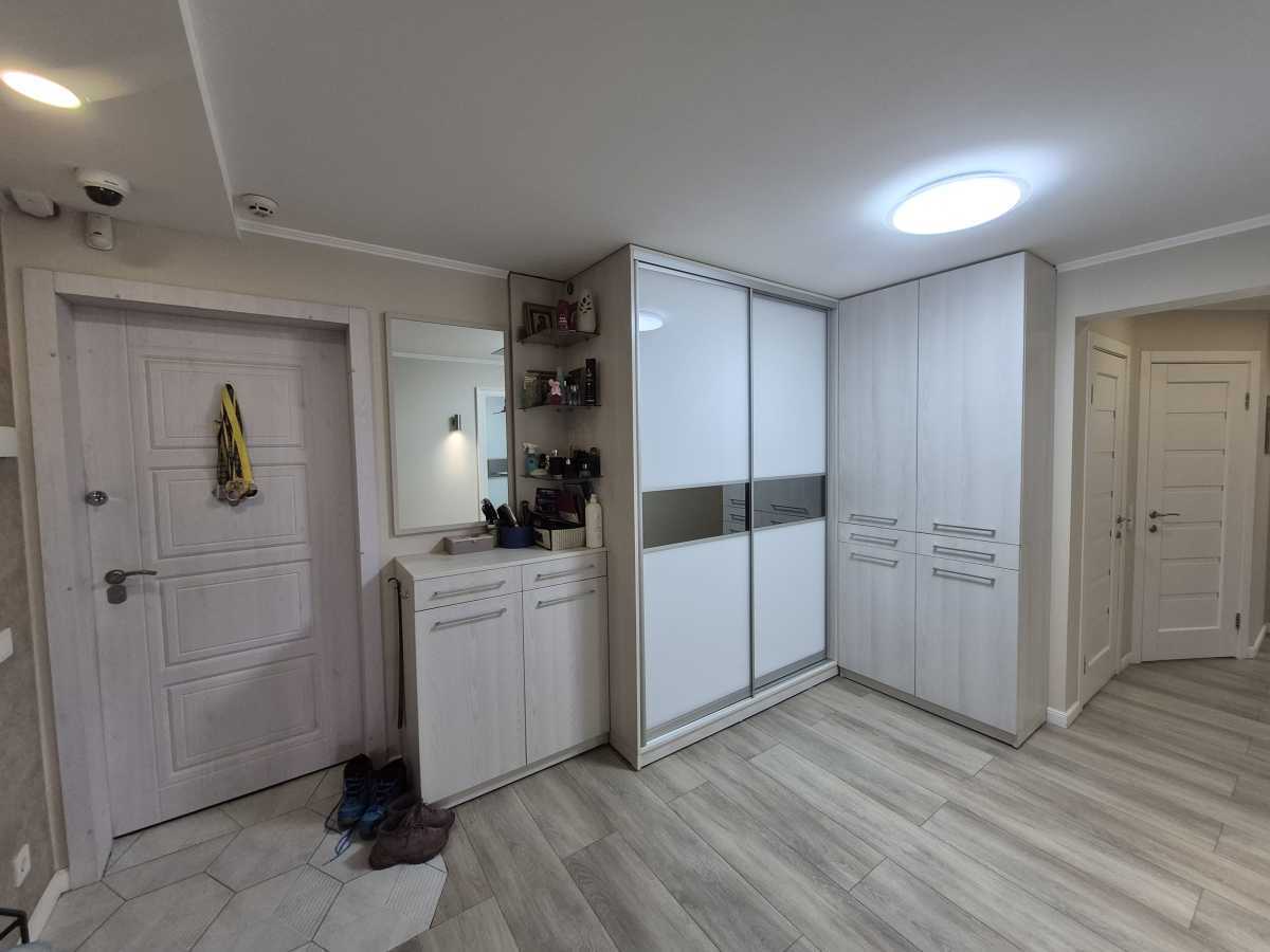 Продажа 3-комнатной квартиры 79 м², Азербайджанская ул., 16/1