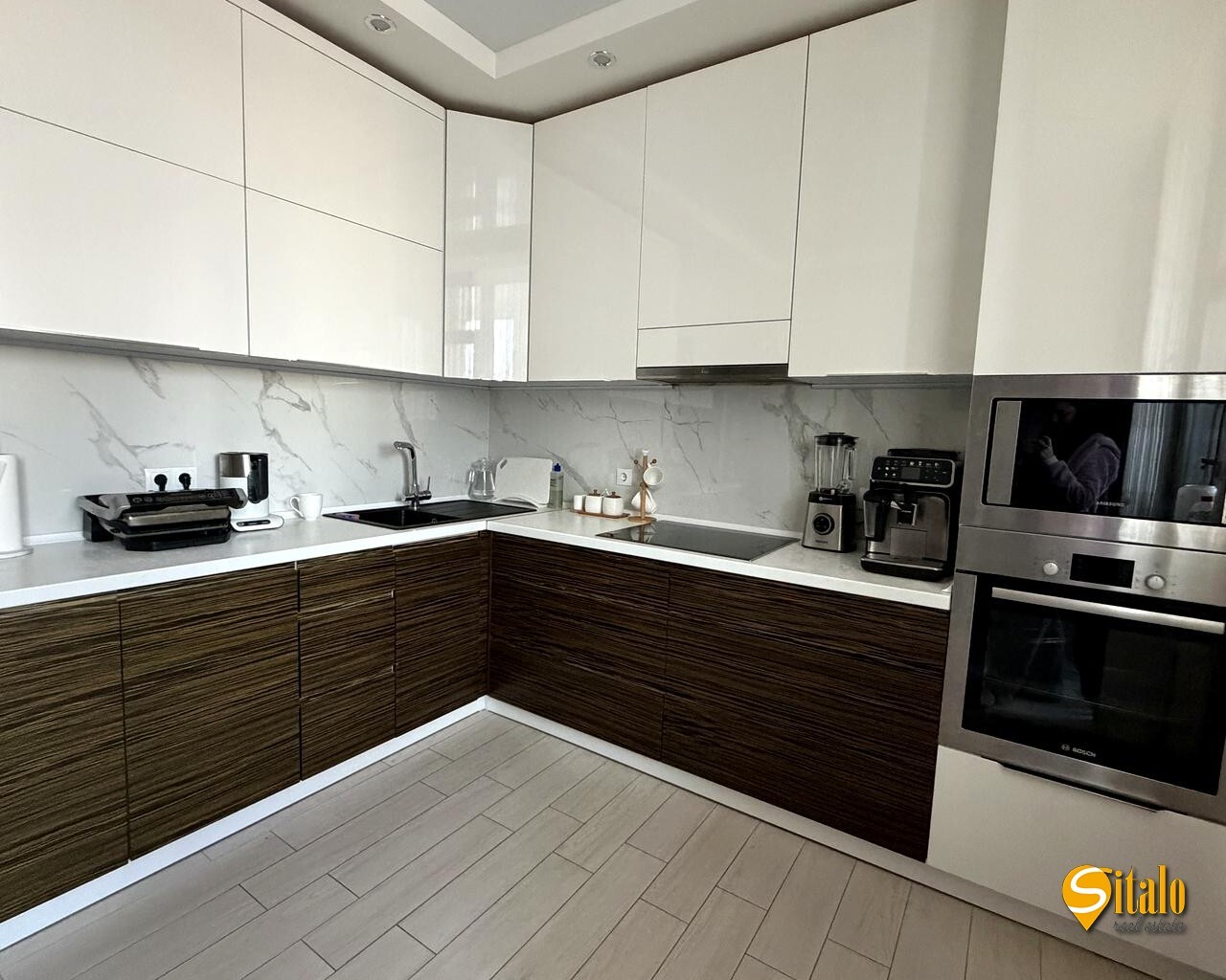 Продаж 2-кімнатної квартири 67 м², Драгоманова вул., 2Б