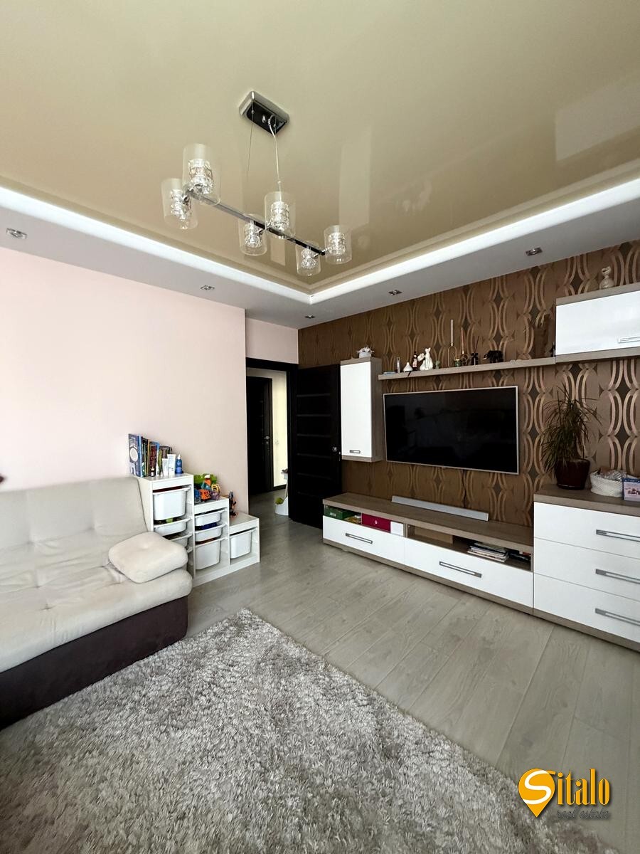 Продаж 2-кімнатної квартири 67 м², Драгоманова вул., 2Б