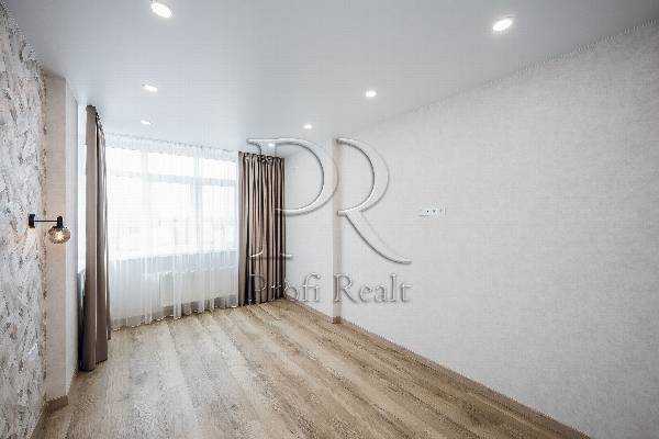 Продажа 2-комнатной квартиры 61 м², Боголюбова ул., 9А, 9Б