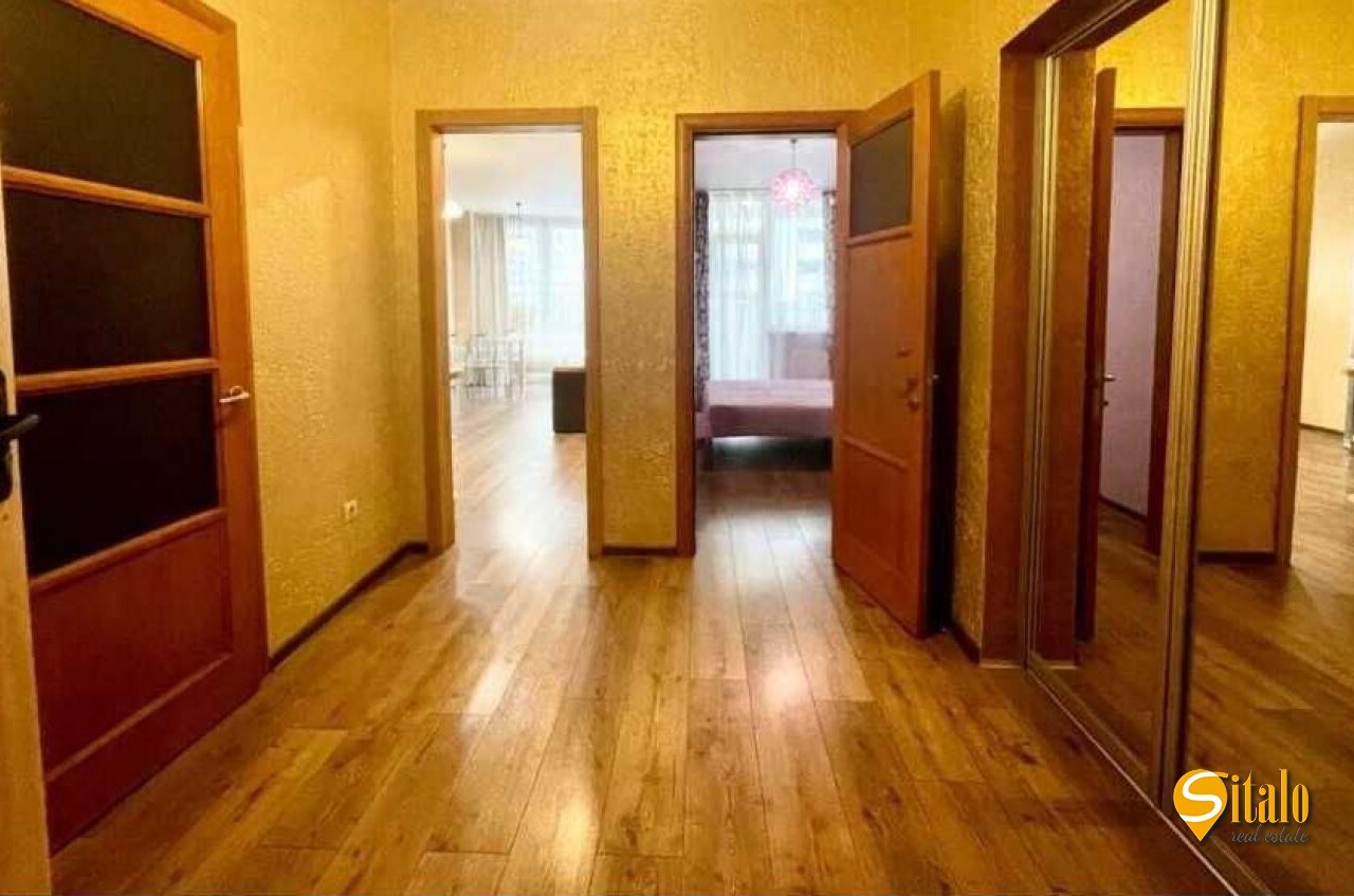 Продаж 1-кімнатної квартири 51 м², Драгоманова вул., 2А