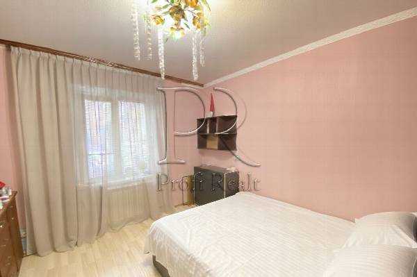 Продажа 3-комнатной квартиры 74 м², Чернобыльская ул., 24/26