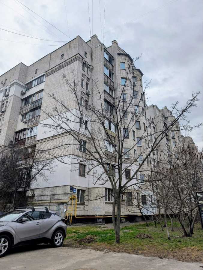 Оренда офісу 62 м², Межигірська вул., 43