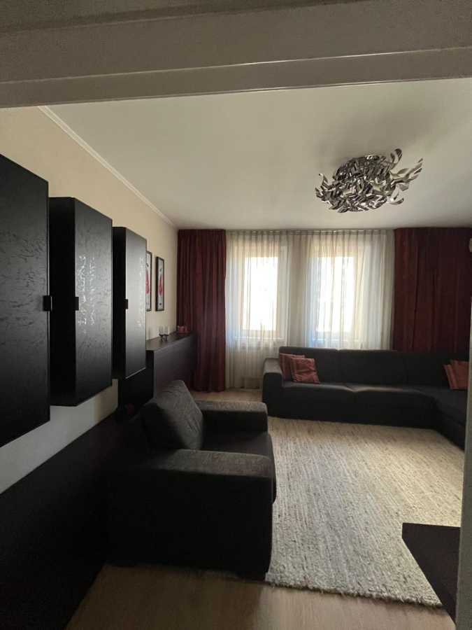 Продажа 3-комнатной квартиры 96 м², Николая Амосова ул., 4