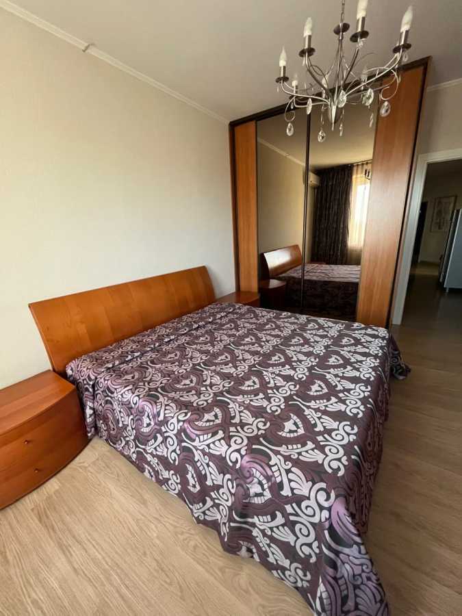 Продажа 3-комнатной квартиры 96 м², Николая Амосова ул., 4