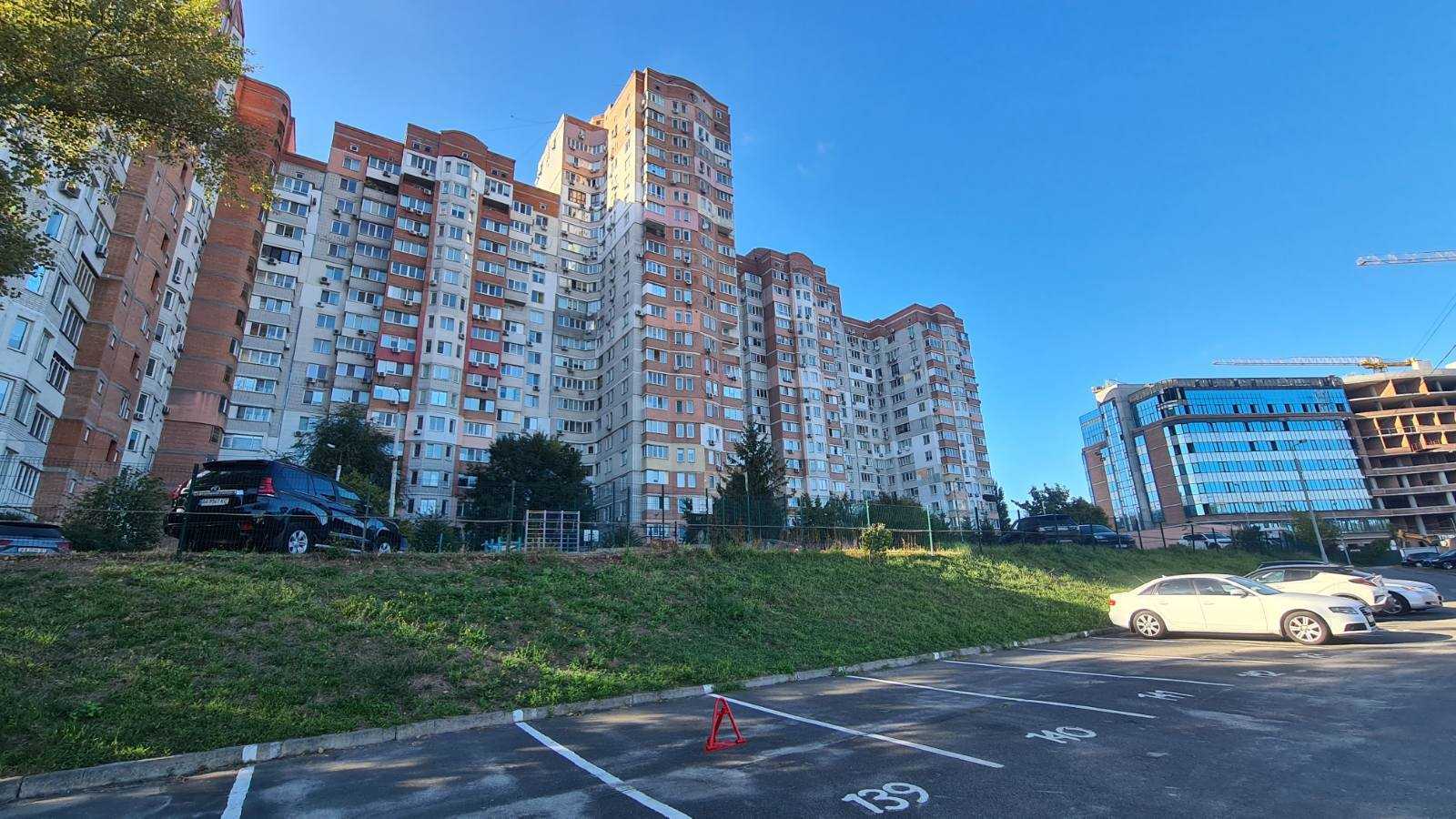 Продажа 3-комнатной квартиры 96 м², Николая Амосова ул., 4