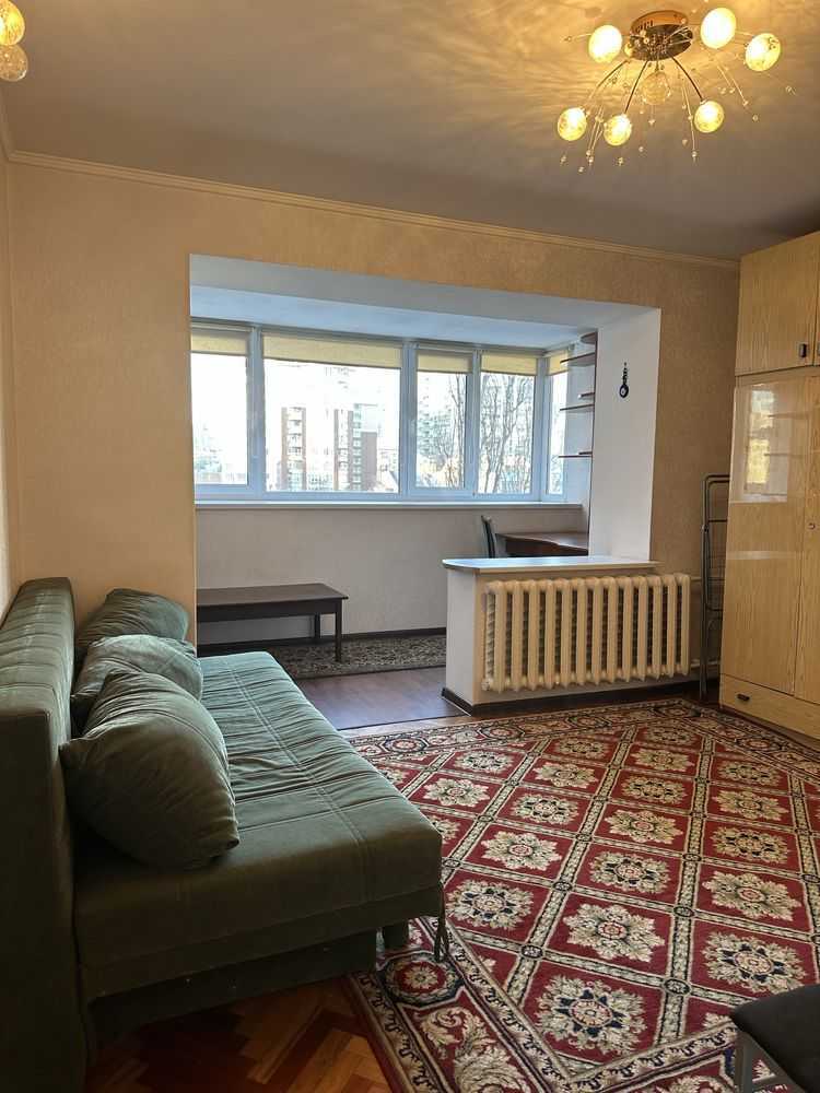 Аренда 2-комнатной квартиры 60 м², Владимира Антоновича ул., 164