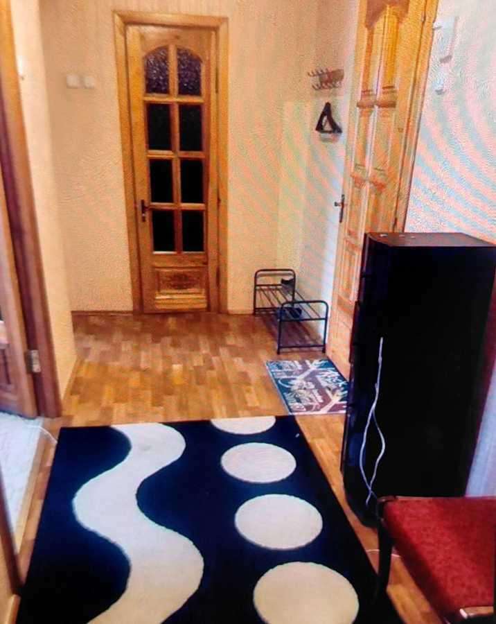 Продаж 2-кімнатної квартири 52 м², Нововокзальна вул., 21