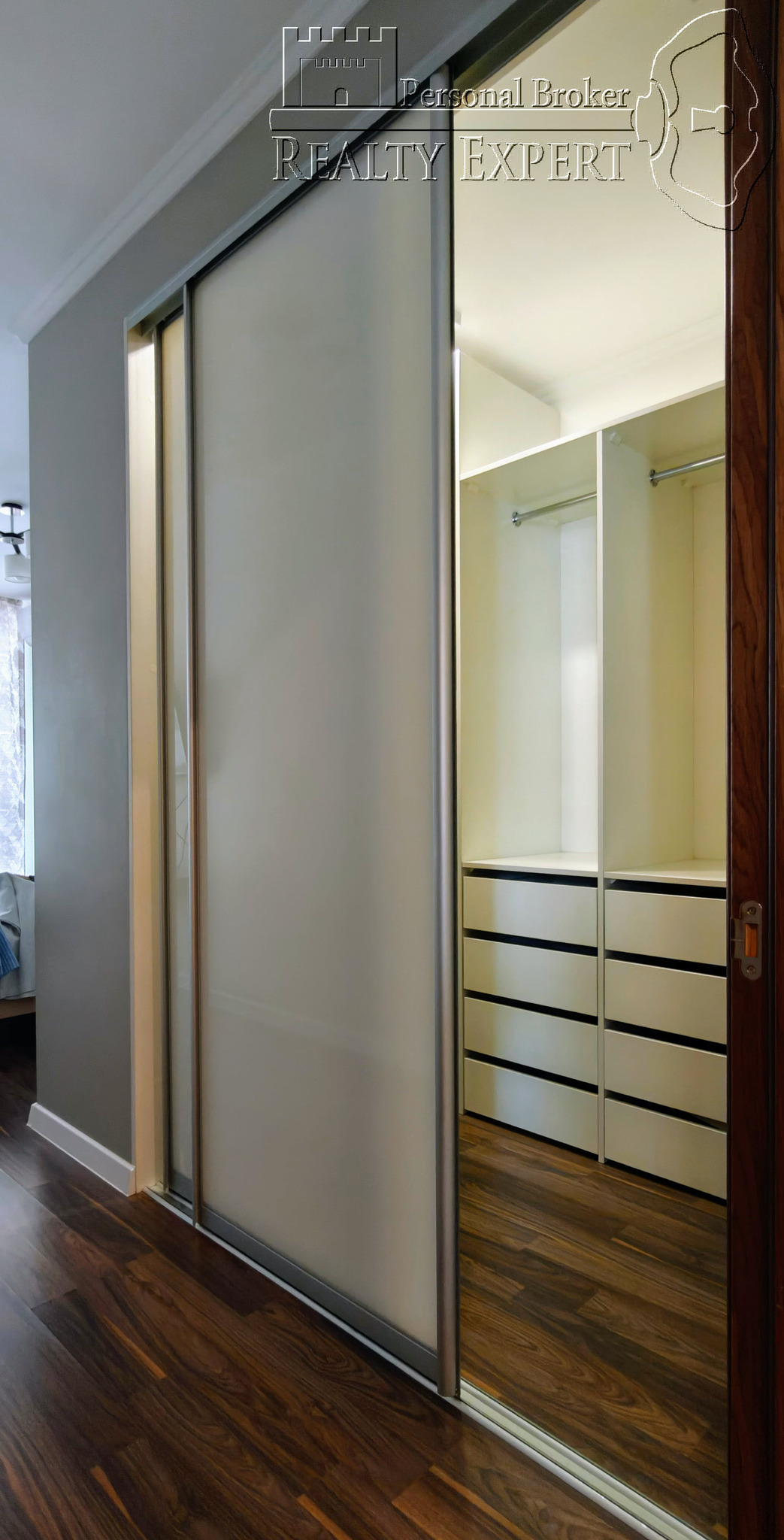 Продаж 2-кімнатної квартири 80 м², Олександрівська вул., 1