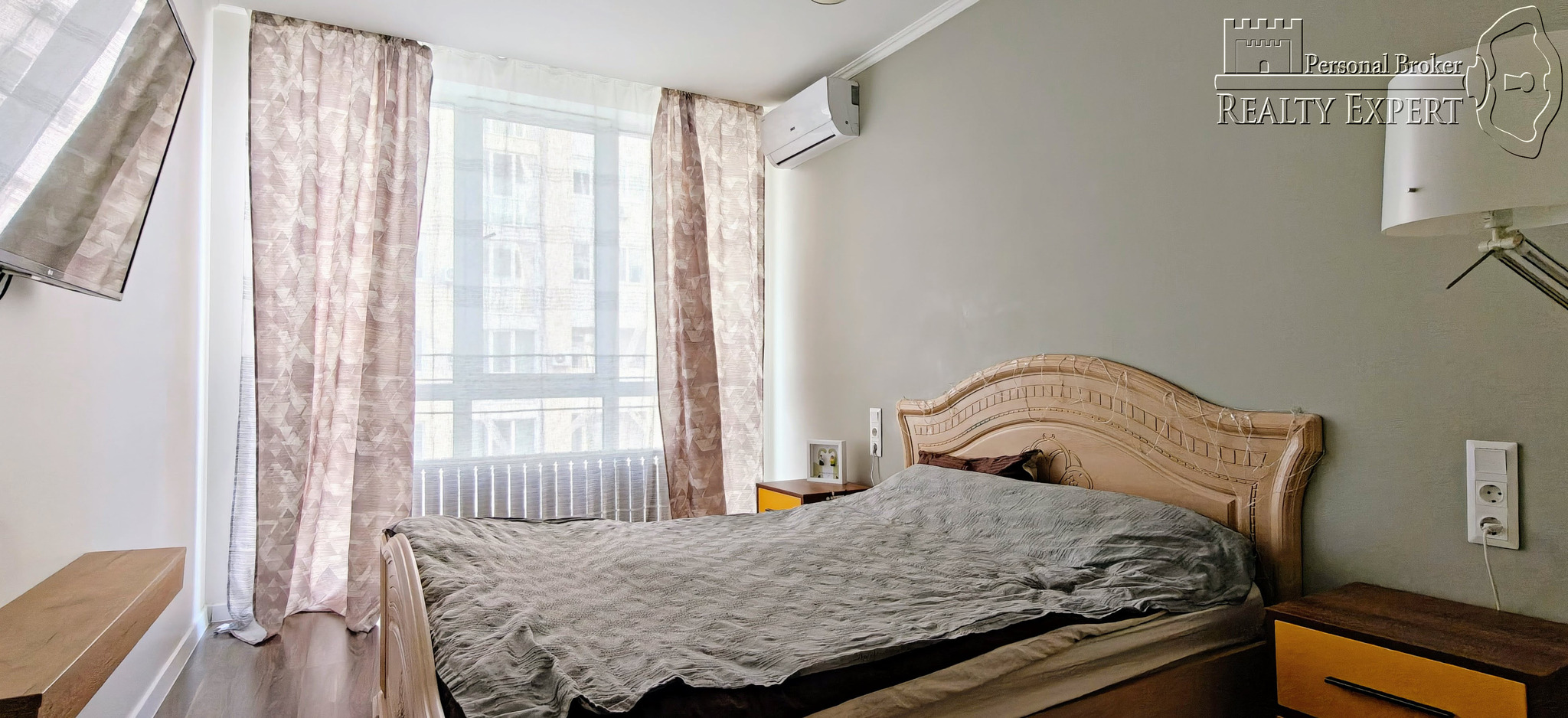 Продаж 2-кімнатної квартири 80 м², Олександрівська вул., 1