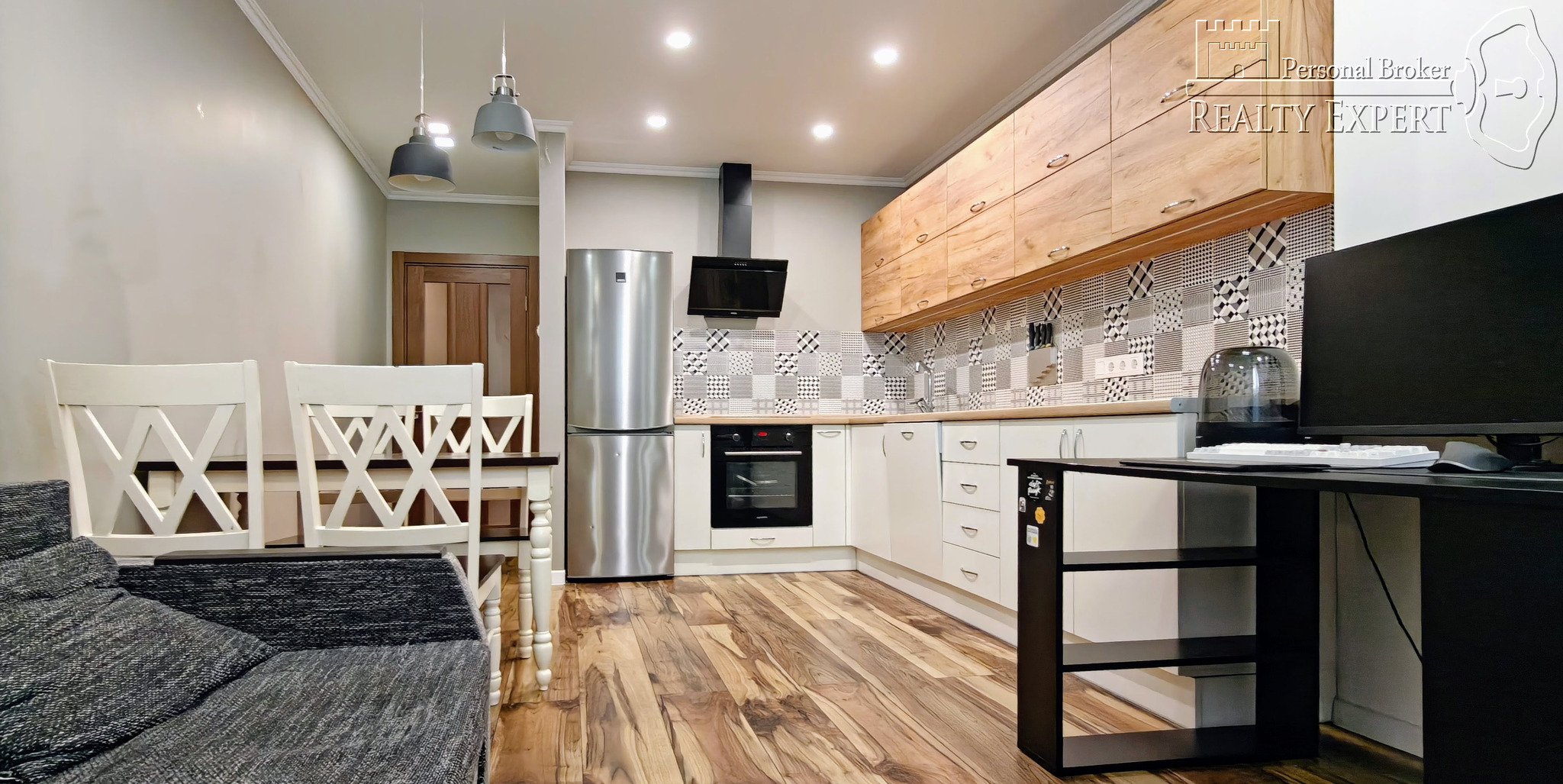 Продаж 2-кімнатної квартири 80 м², Олександрівська вул., 1