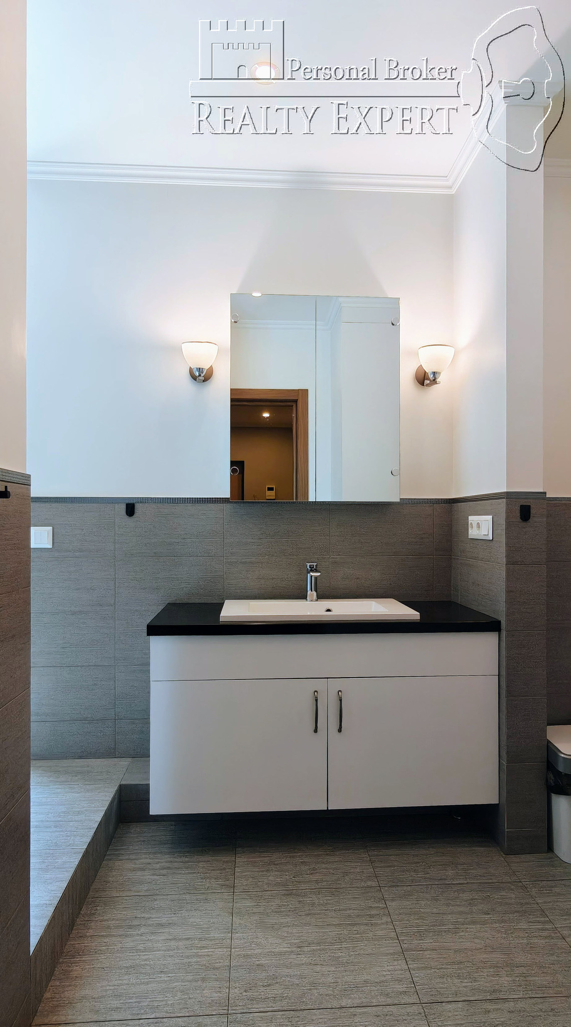 Продаж 2-кімнатної квартири 80 м², Олександрівська вул., 1