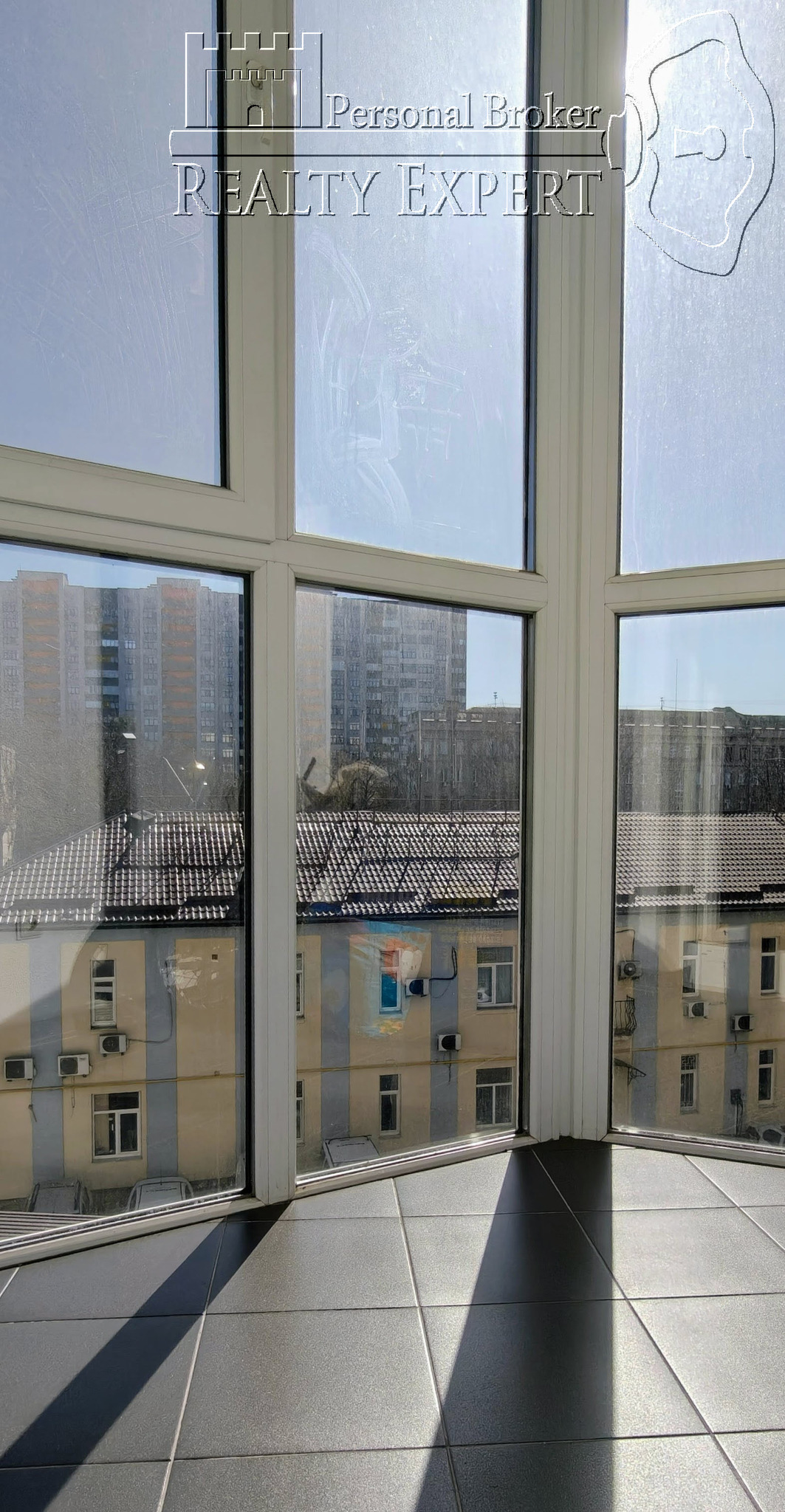 Продаж 2-кімнатної квартири 80 м², Олександрівська вул., 1