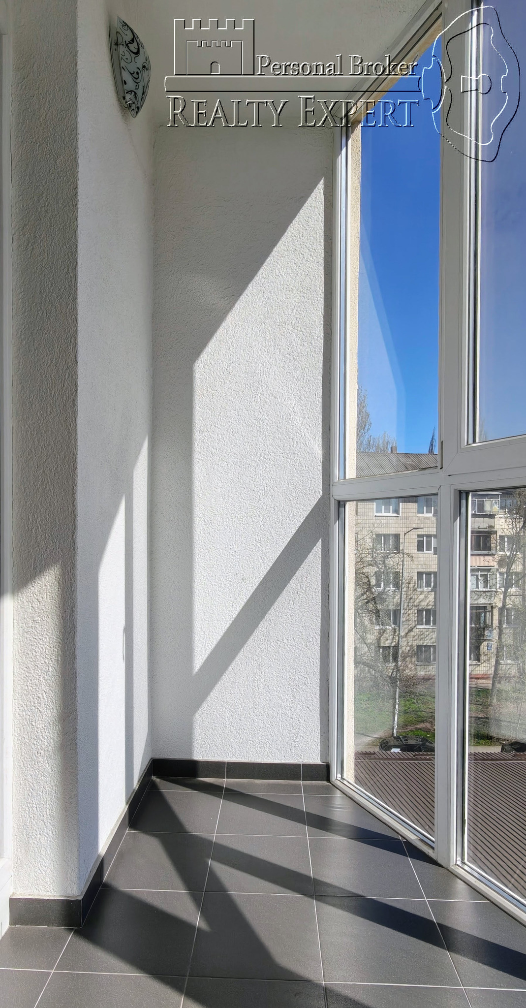 Продаж 2-кімнатної квартири 80 м², Олександрівська вул., 1