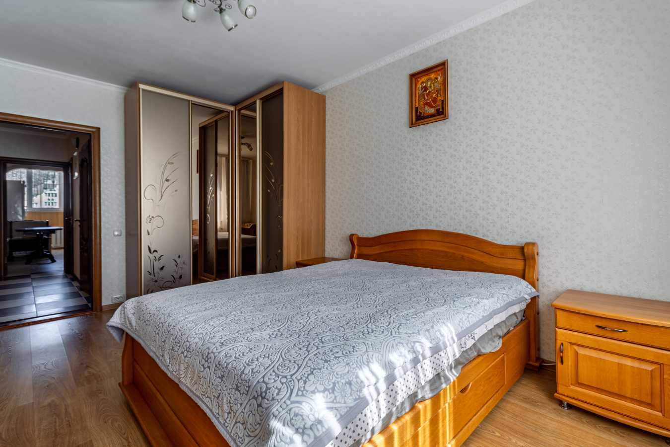 Продаж 3-кімнатної квартири 98 м², Миколи Закревського вул., 97