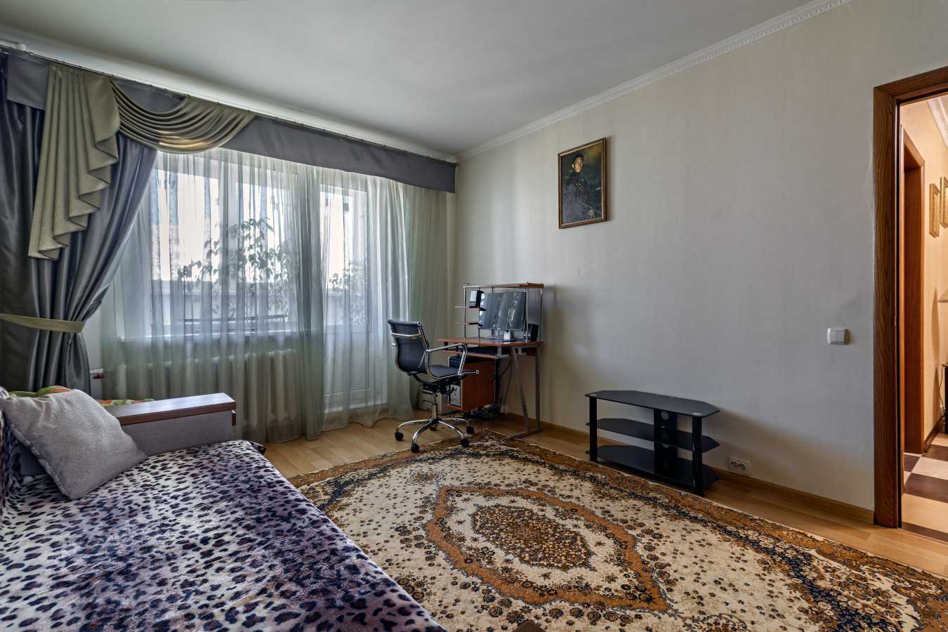 Продаж 3-кімнатної квартири 98 м², Миколи Закревського вул., 97