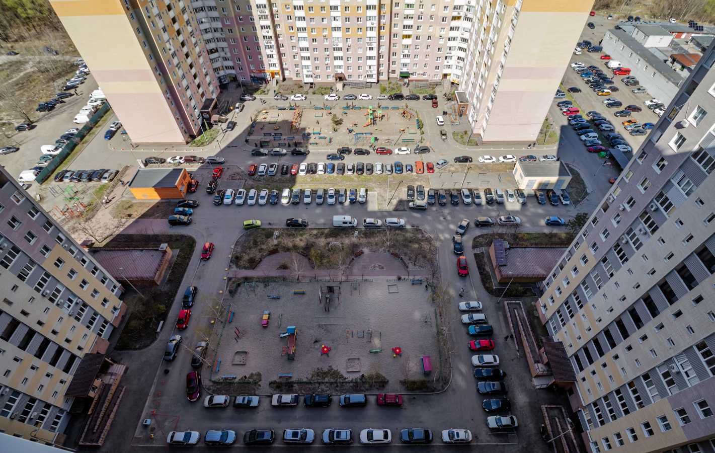 Продаж 3-кімнатної квартири 98 м², Миколи Закревського вул., 97