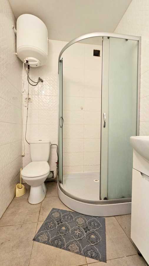 Оренда 1-кімнатної квартири 27 м², Джерельна вул., 10
