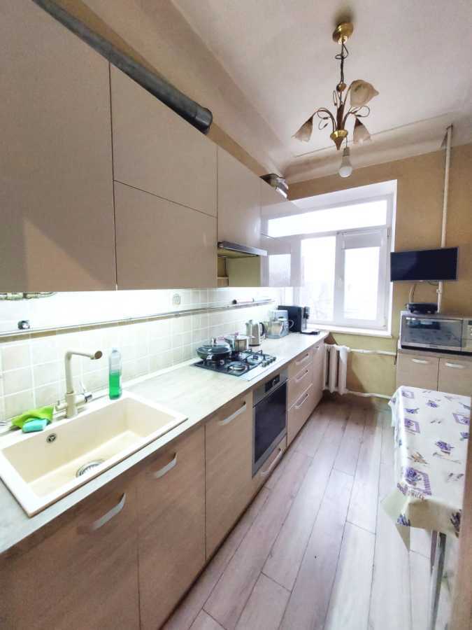 Продажа 3-комнатной квартиры 66 м², Воскресенская ул., 9