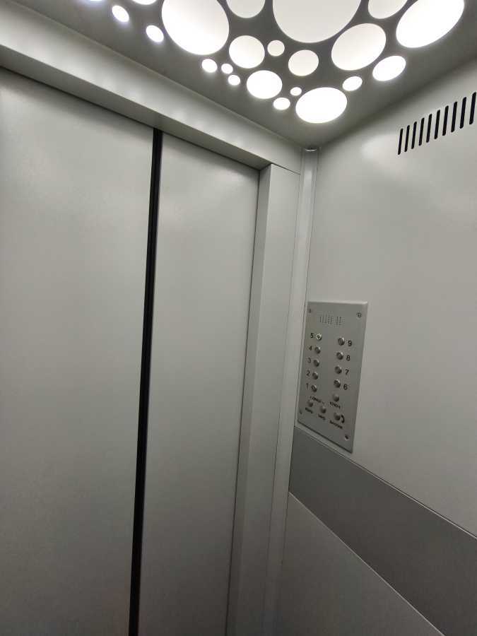 Продажа 3-комнатной квартиры 65 м², Тополь 1 ул., 7