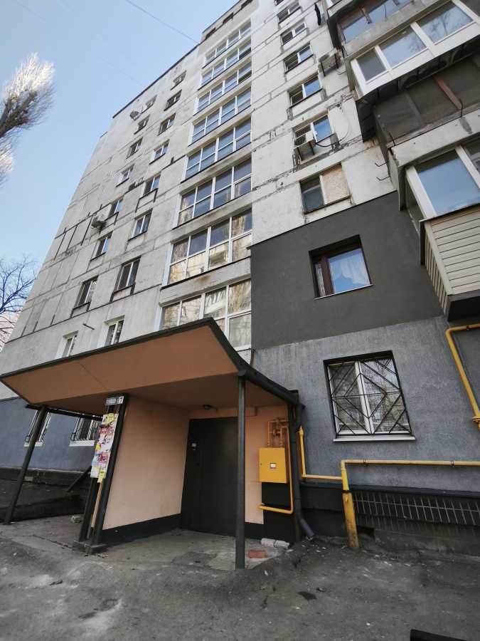 Продажа 3-комнатной квартиры 65 м², Тополь 1 ул., 7