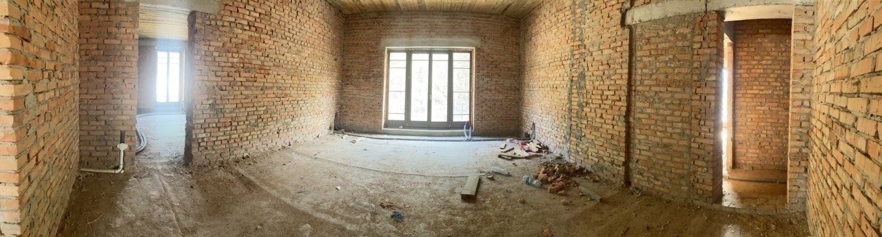 Продаж котеджу 600 м²