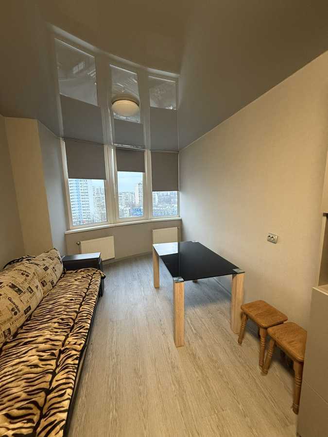 Оренда 1-кімнатної квартири 50 м², 265/2