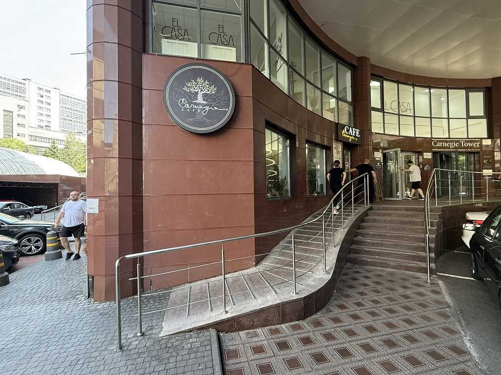 Продажа другого торгового помещения 118 м², Кловский спуск, 7А