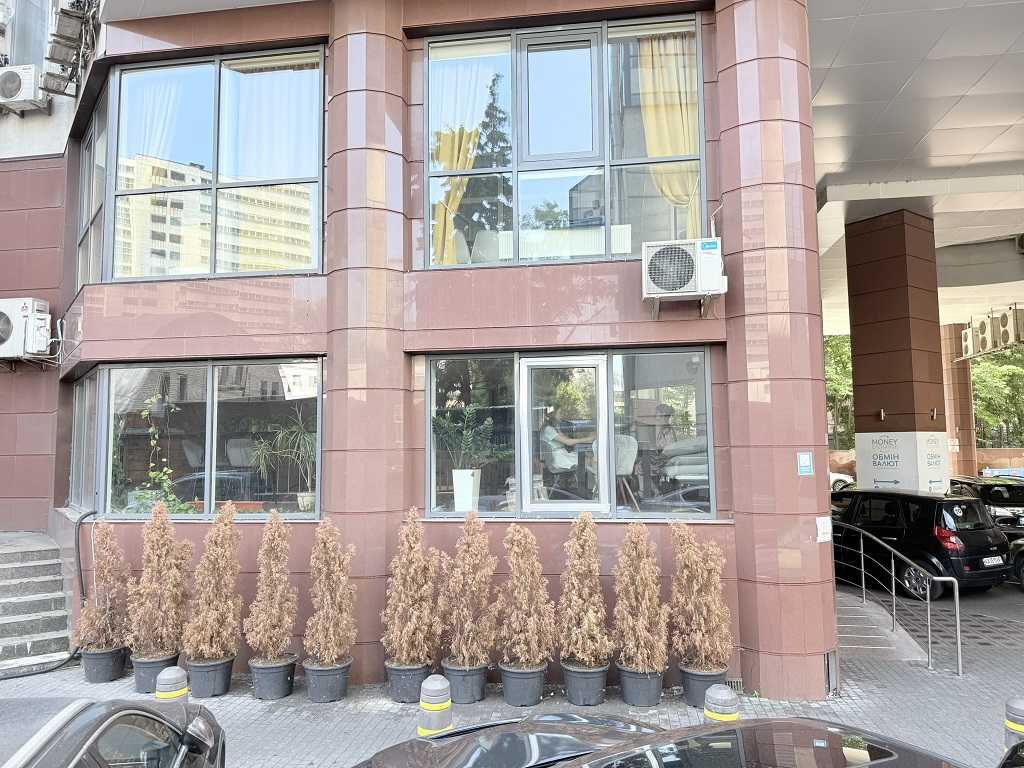 Продажа другого торгового помещения 118 м², Кловский спуск, 7А