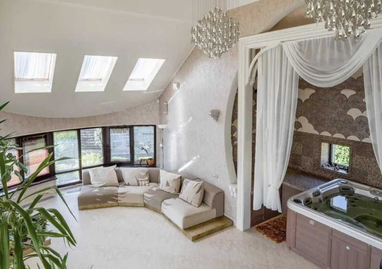 Продажа дома 560 м², Центральная ул.