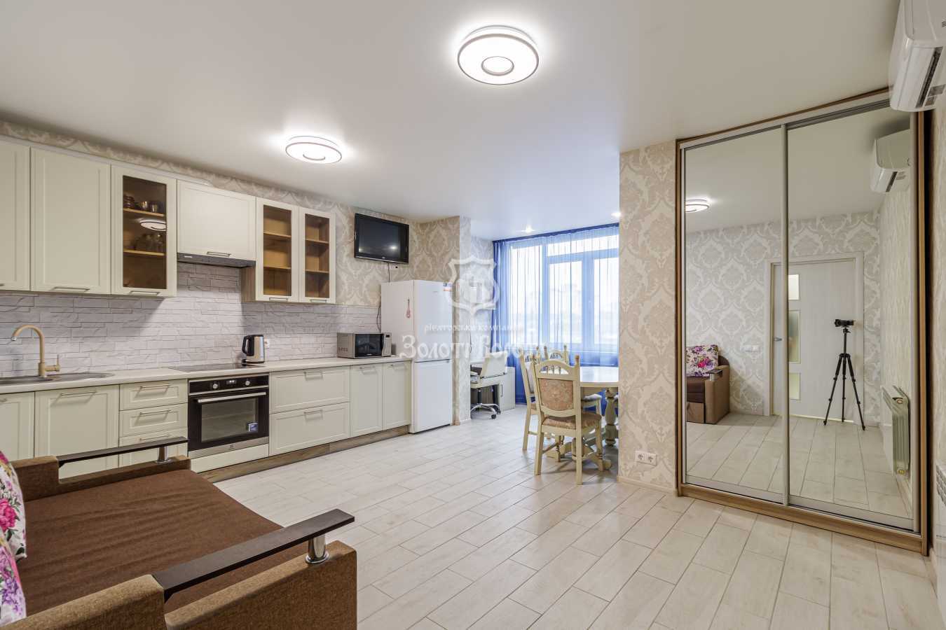 Продажа 1-комнатной квартиры 35.6 м², Владимира Брожка ул., 70