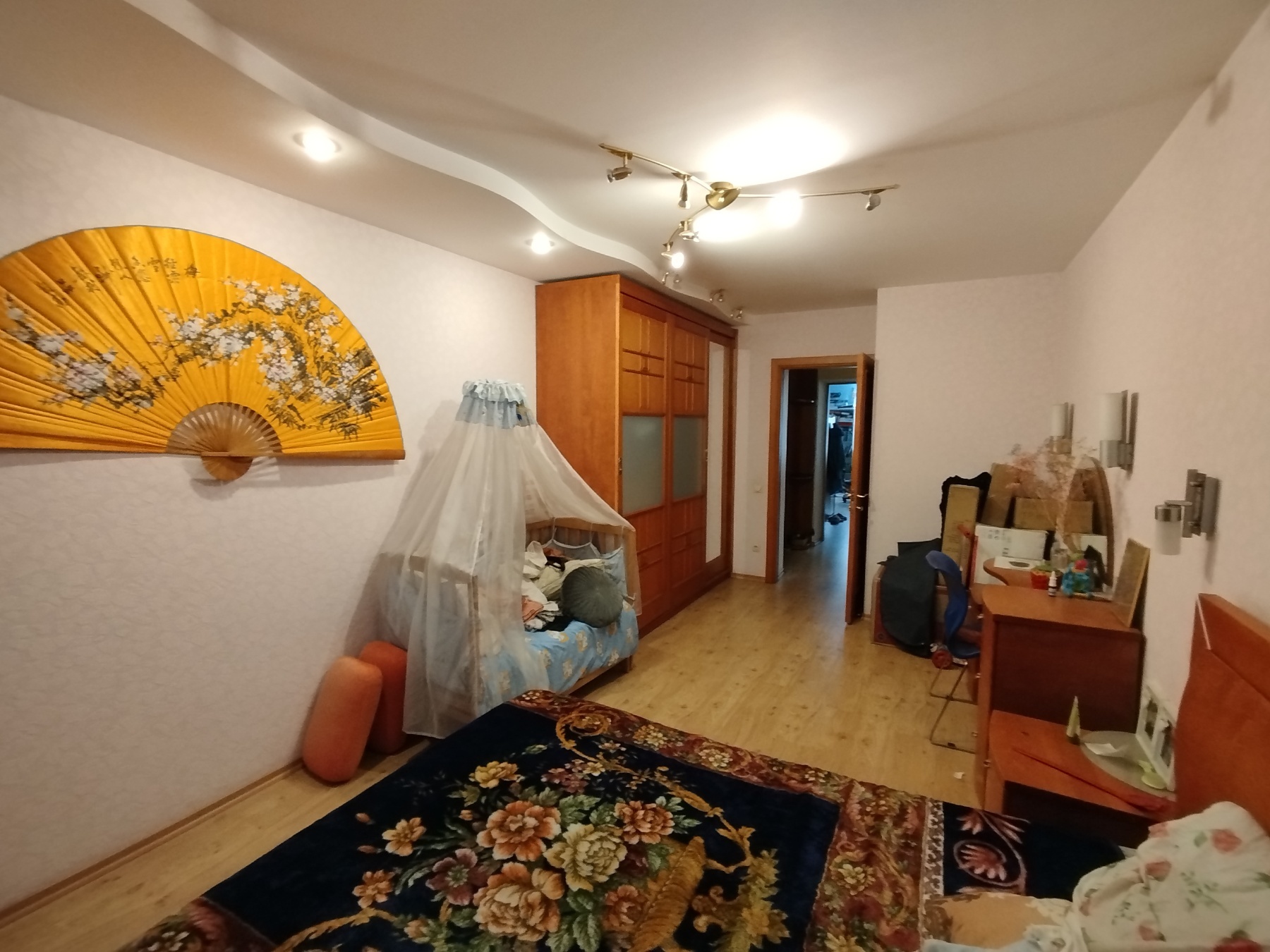 Продаж 3-кімнатної квартири 92 м², Осіння вул., 4А