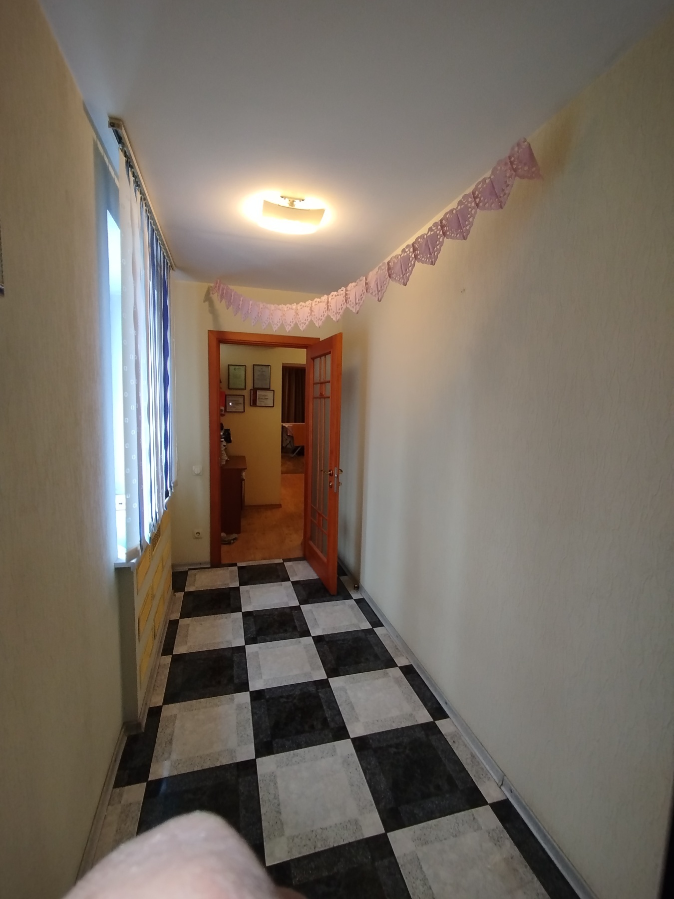 Продаж 3-кімнатної квартири 92 м², Осіння вул., 4А