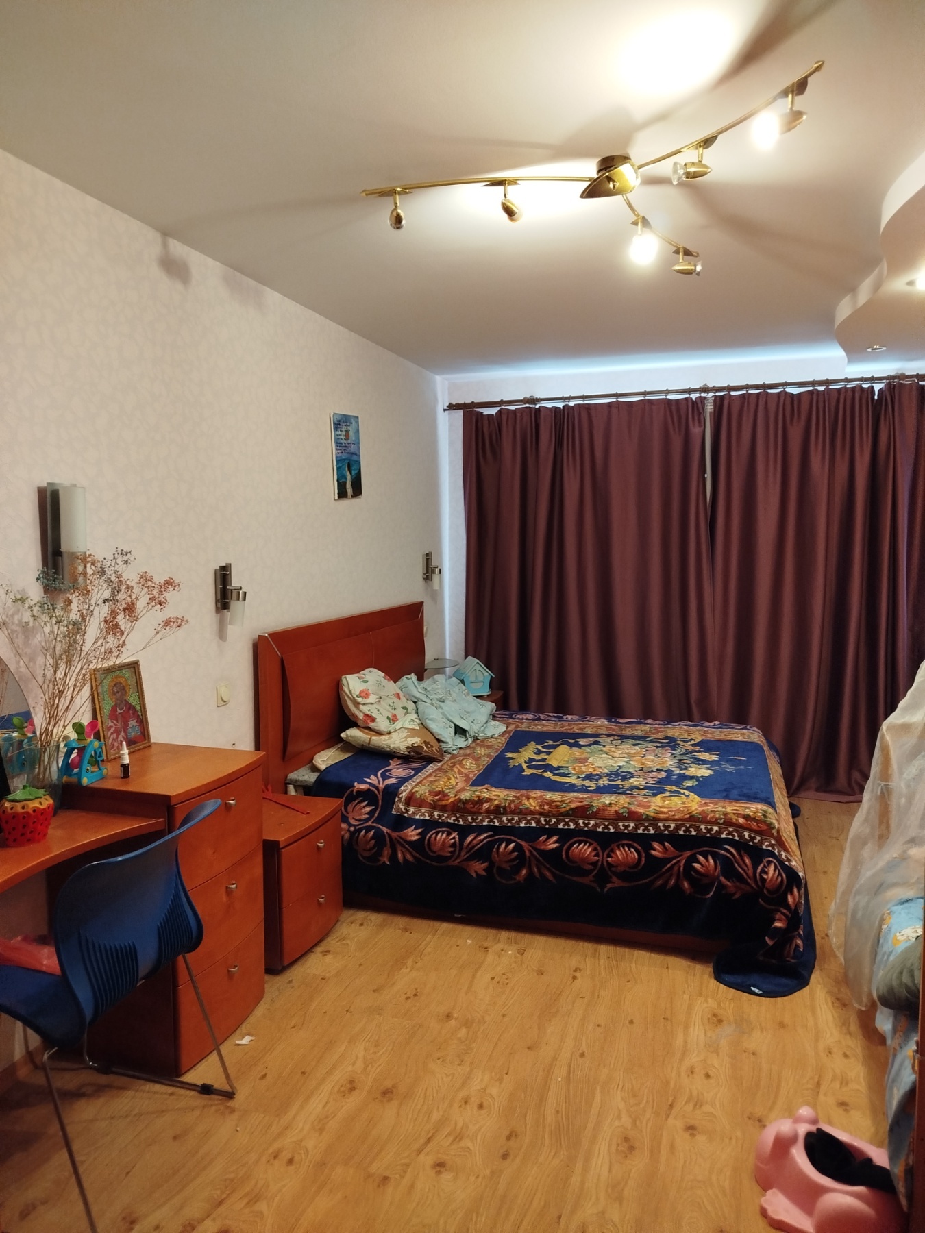 Продаж 3-кімнатної квартири 92 м², Осіння вул., 4А
