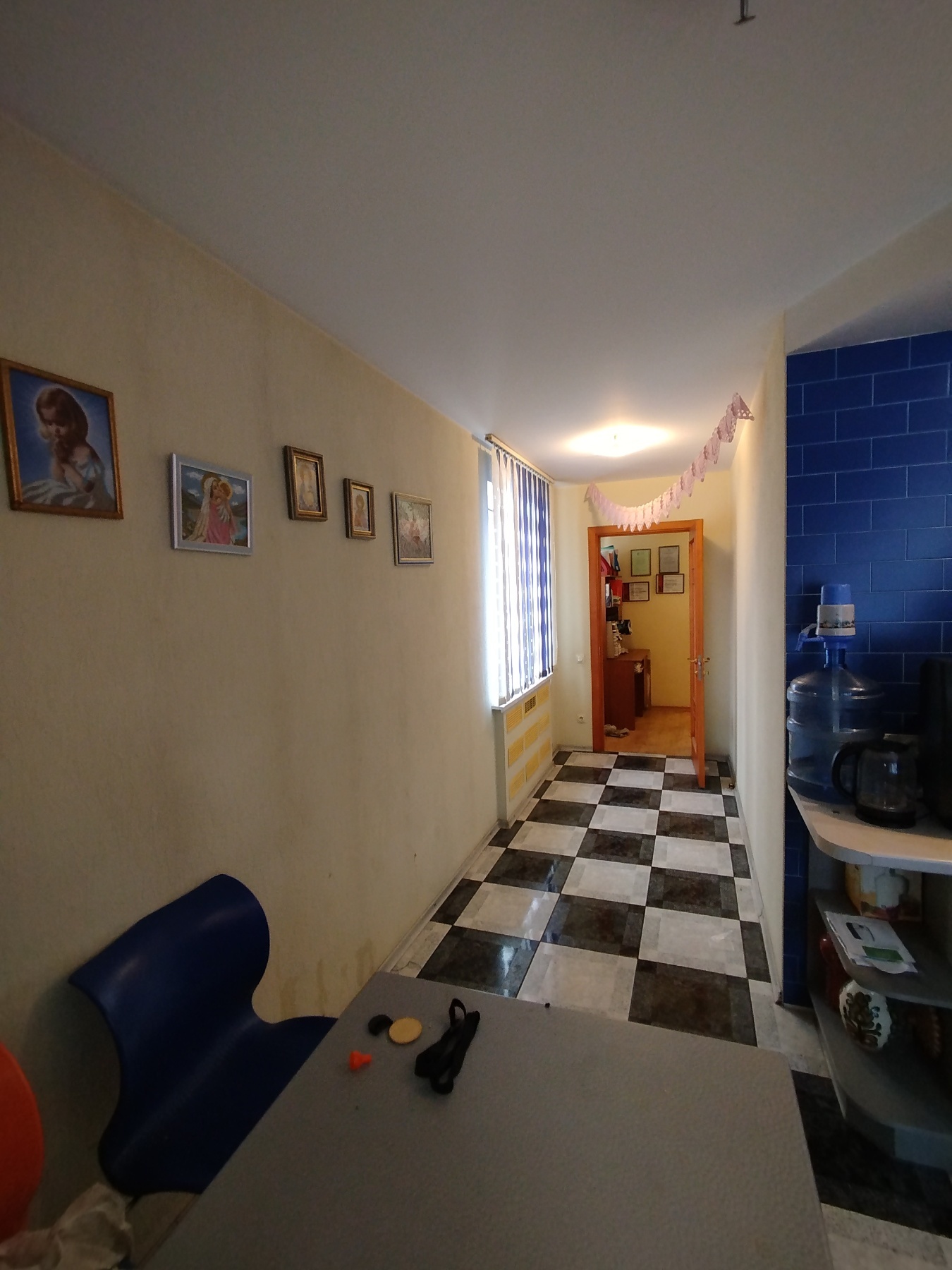 Продаж 3-кімнатної квартири 92 м², Осіння вул., 4А