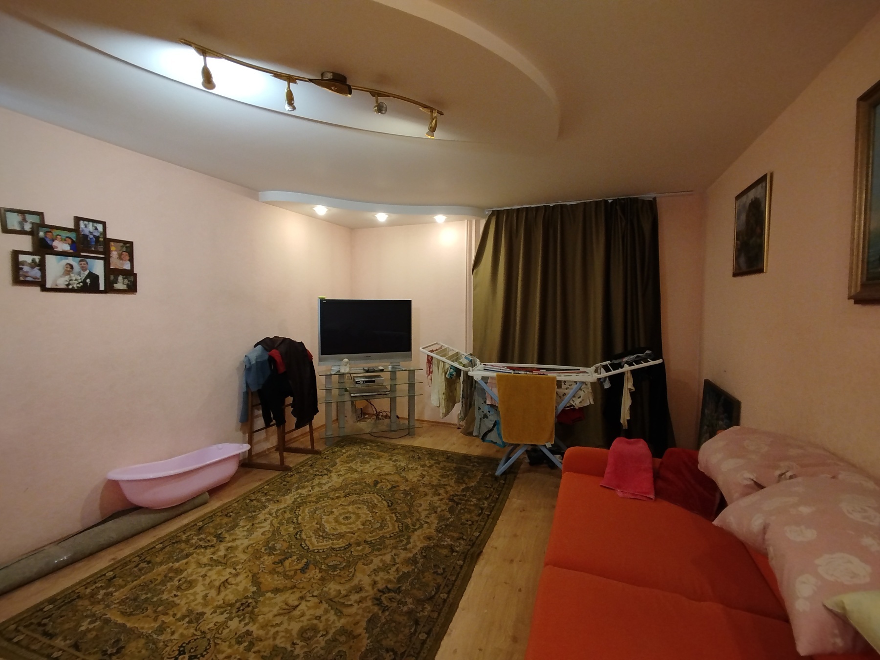 Продаж 3-кімнатної квартири 92 м², Осіння вул., 4А