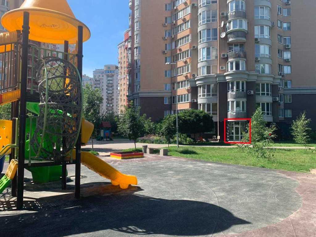 Продажа другого торгового помещения 258 м², Василия Симоненко ул., 5
