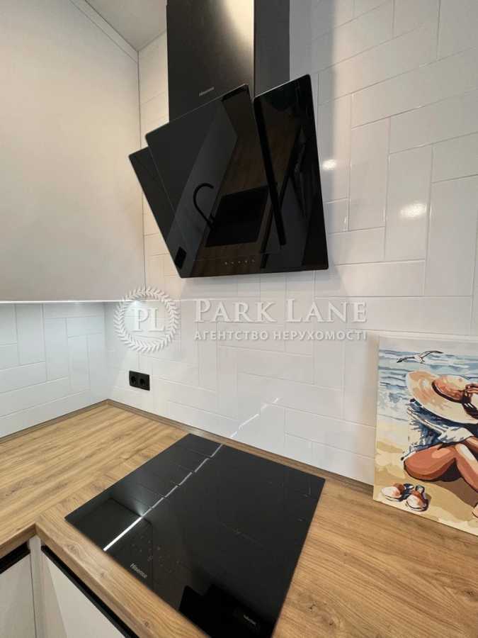 Аренда 2-комнатной квартиры 70 м², Соломенская ул., 20в