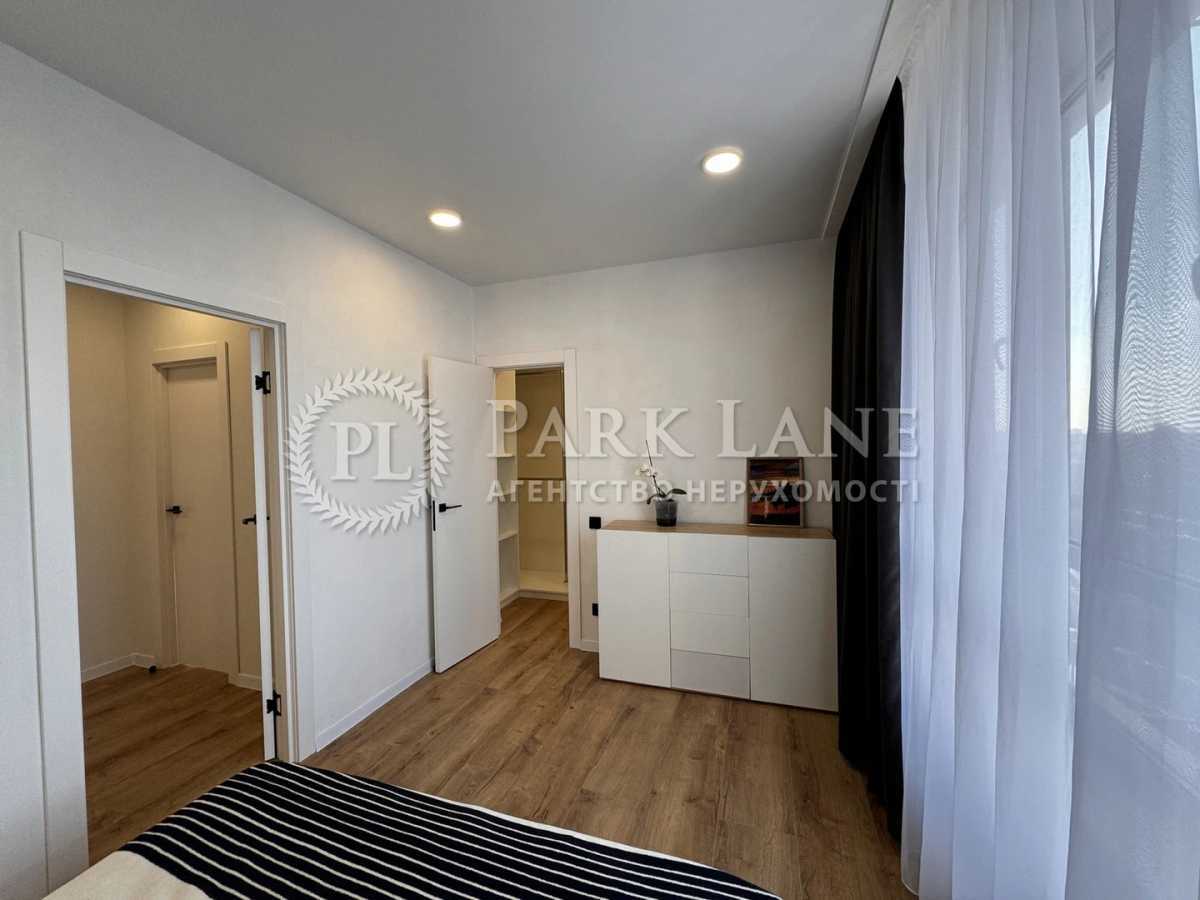 Аренда 2-комнатной квартиры 70 м², Соломенская ул., 20в