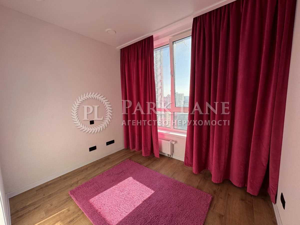 Аренда 2-комнатной квартиры 70 м², Соломенская ул., 20в