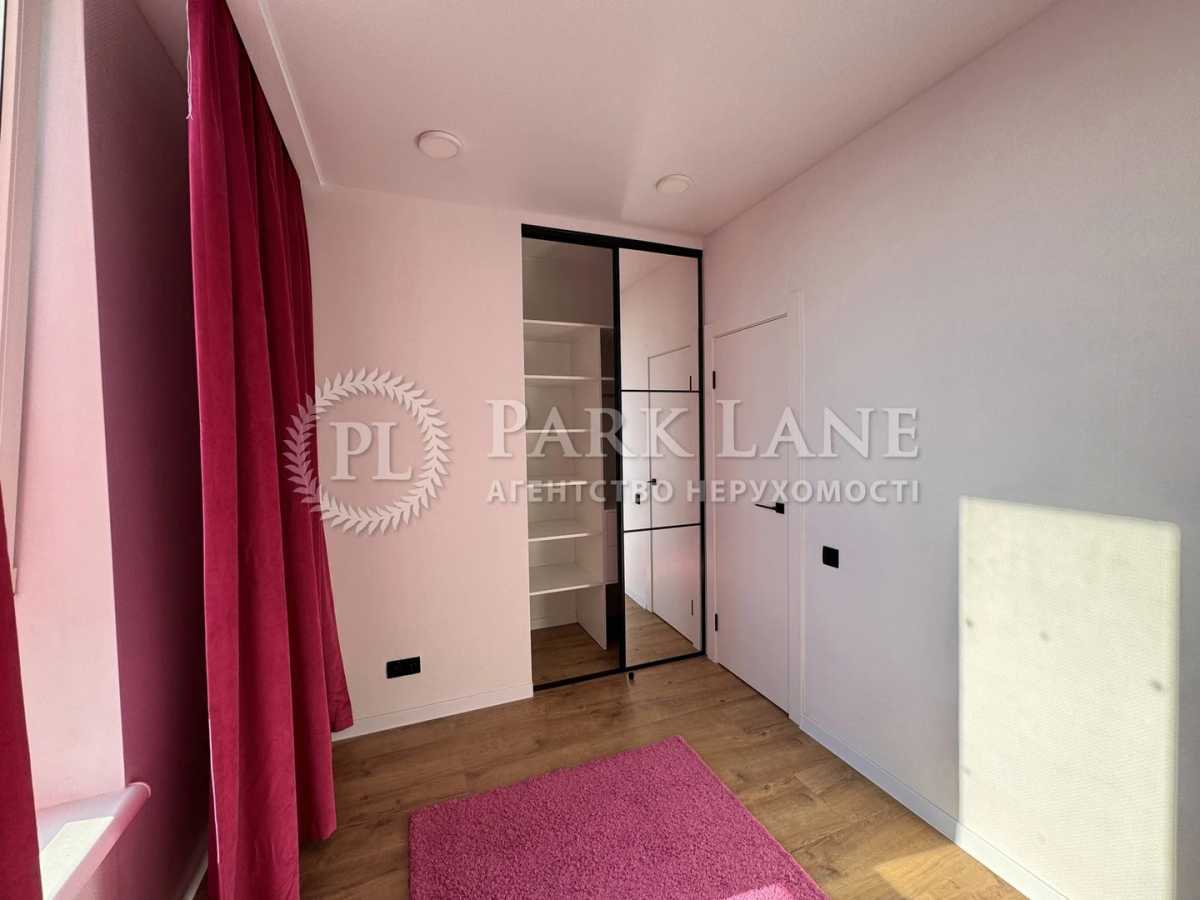 Аренда 2-комнатной квартиры 70 м², Соломенская ул., 20в