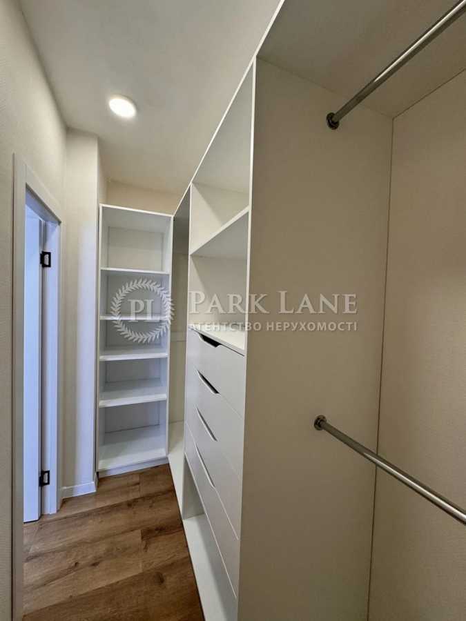 Аренда 2-комнатной квартиры 70 м², Соломенская ул., 20в