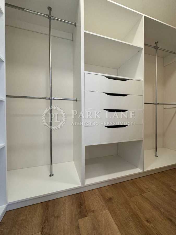 Аренда 2-комнатной квартиры 70 м², Соломенская ул., 20в