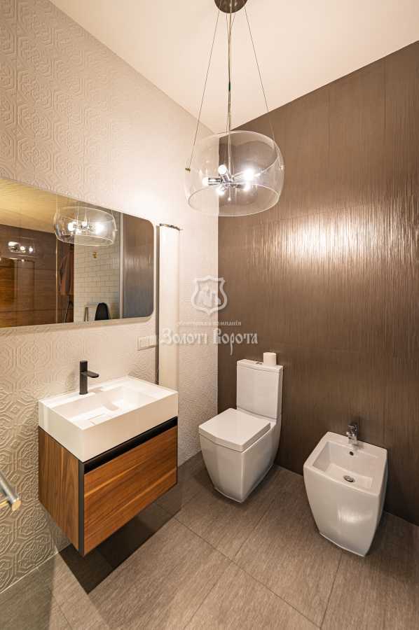 Аренда 3-комнатной квартиры 115.8 м², Новоселицкая ул., 10