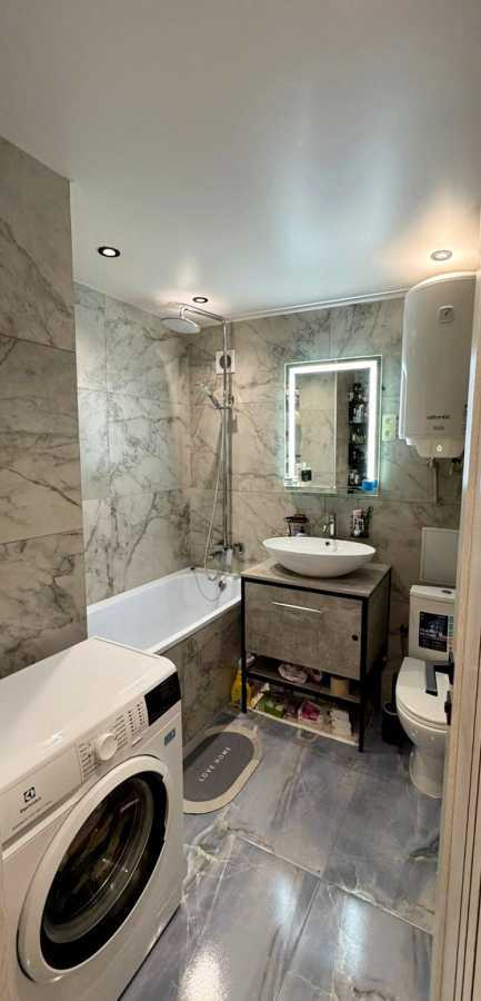 Продаж 3-кімнатної квартири 52 м², Магнитогорская, 25
