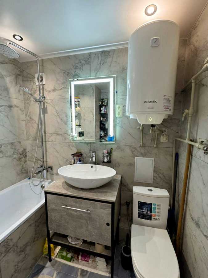 Продаж 3-кімнатної квартири 52 м², Магнитогорская, 25