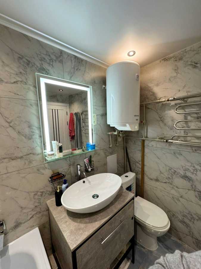 Продаж 3-кімнатної квартири 52 м², Магнитогорская, 25