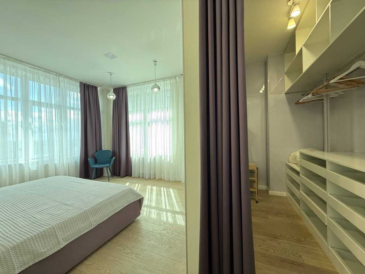 Аренда 4-комнатной квартиры 180 м², Михаила Драгомирова ул., 9