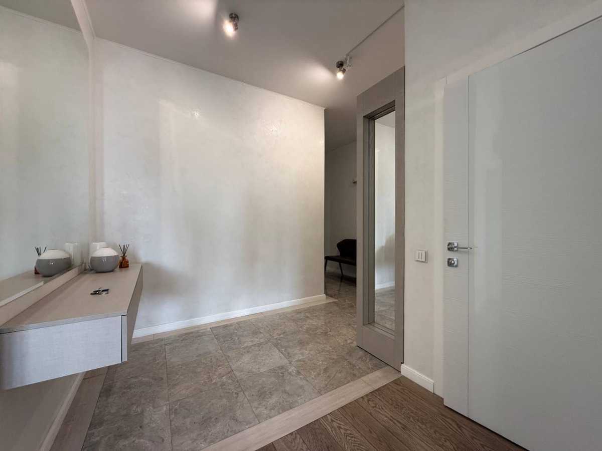 Аренда 4-комнатной квартиры 180 м², Михаила Драгомирова ул., 9