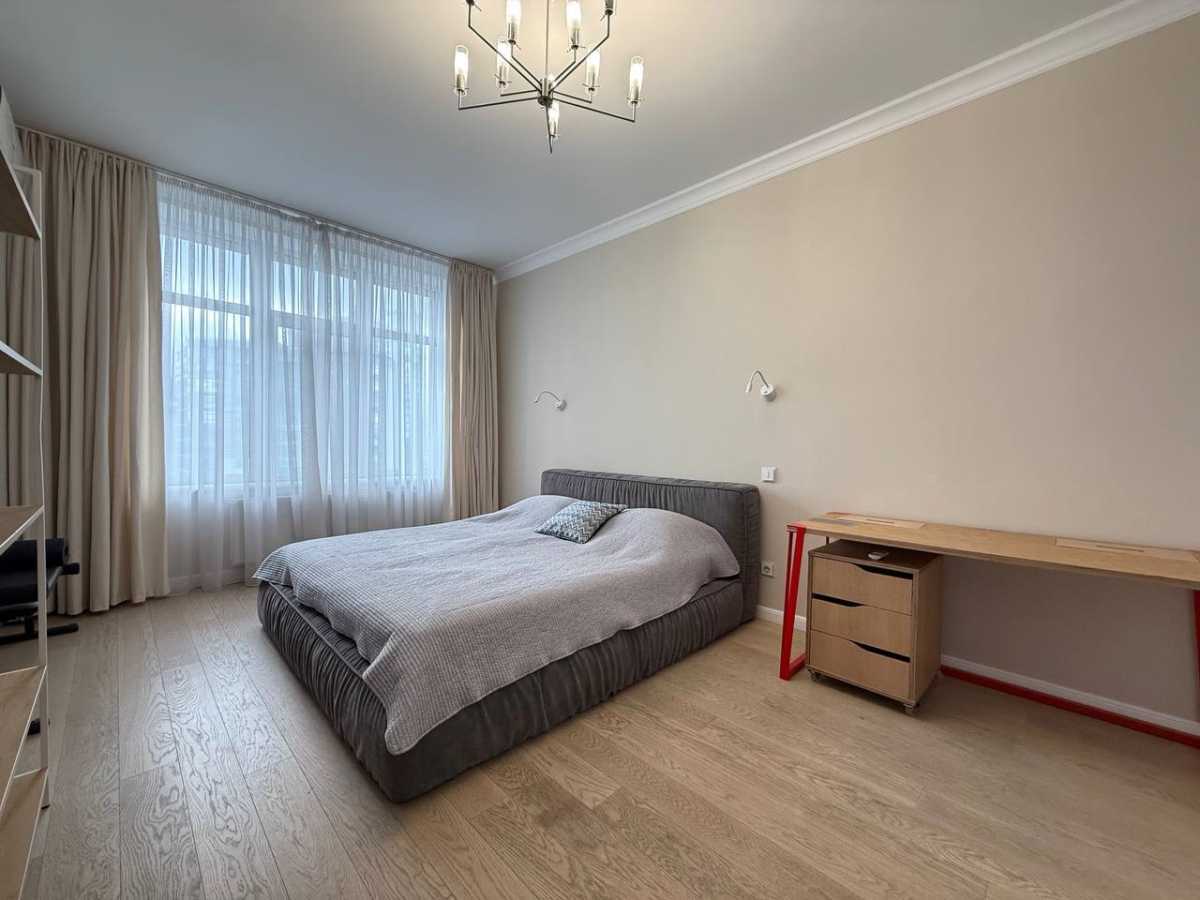 Аренда 4-комнатной квартиры 180 м², Михаила Драгомирова ул., 9
